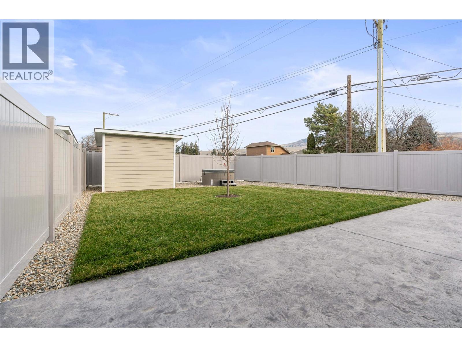 6453 Okanagan Landing Road - 36