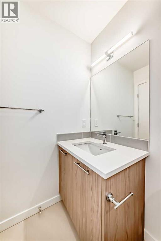 #311 857 Belmont Drive SW - 37