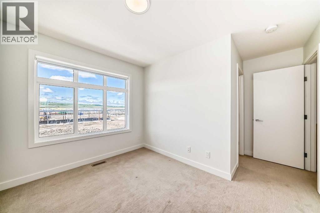 #311 857 Belmont Drive SW - 26