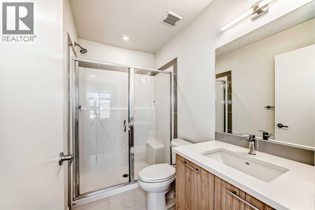 #311 857 Belmont Drive SW - 27