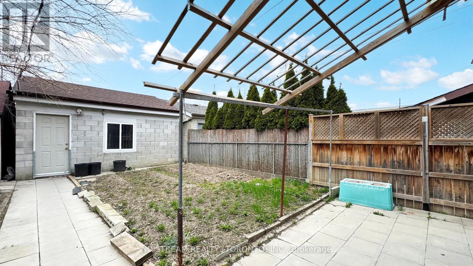 1040 OSSINGTON AVENUE - 40