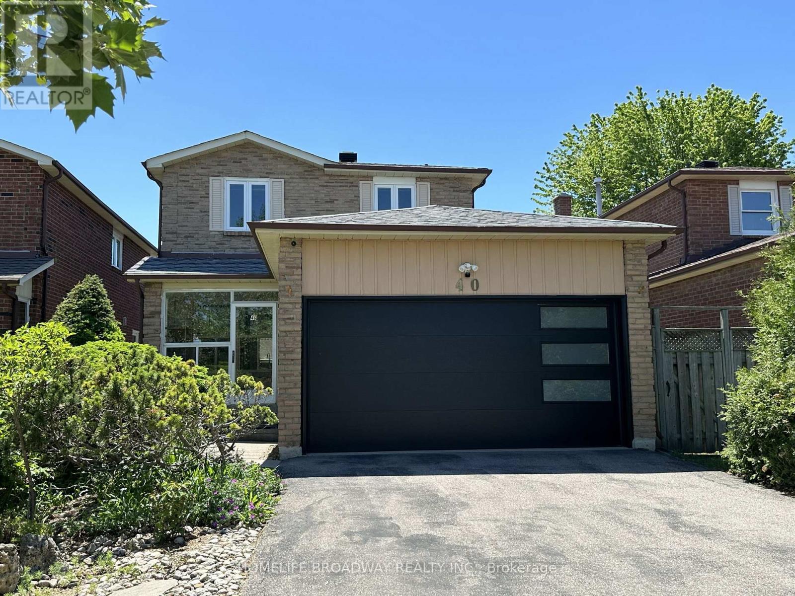 40 BENDAMERE CRESCENT - 1