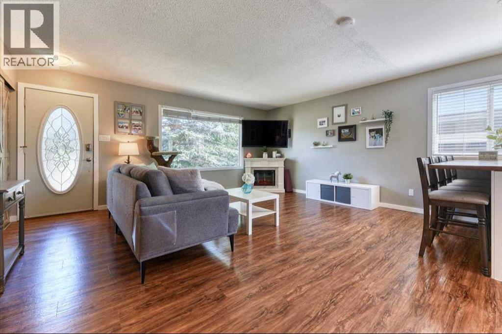 811 Southmount Place SW - Image 3