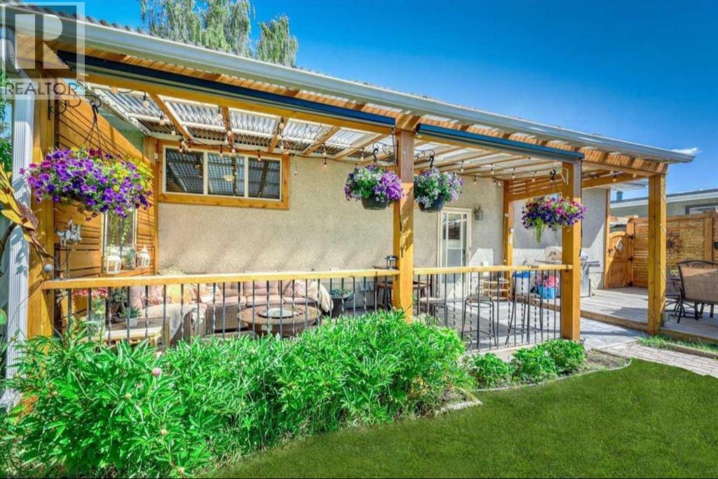 811 Southmount Place SW - 33