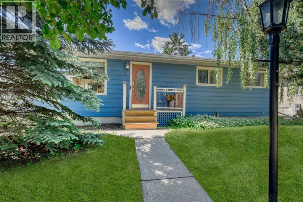 811 Southmount Place SW - Image 2