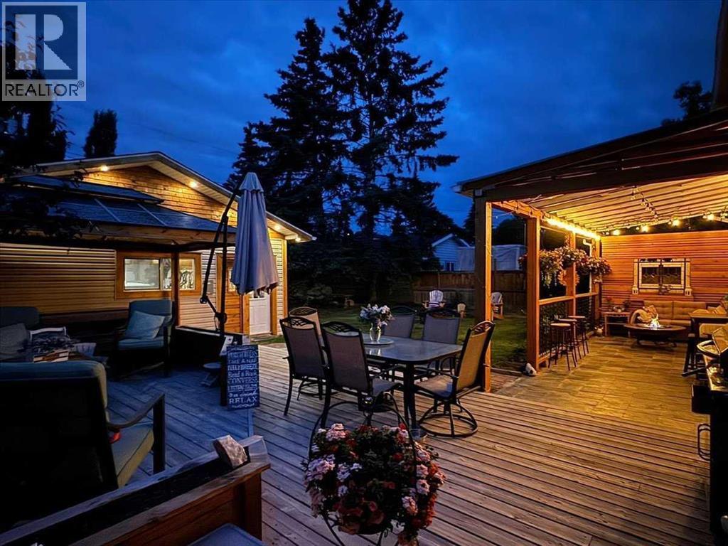 811 Southmount Place SW - 44