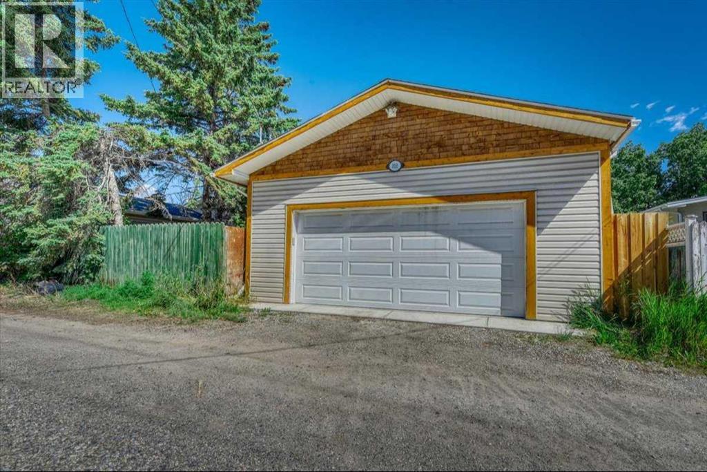 811 Southmount Place SW - 37