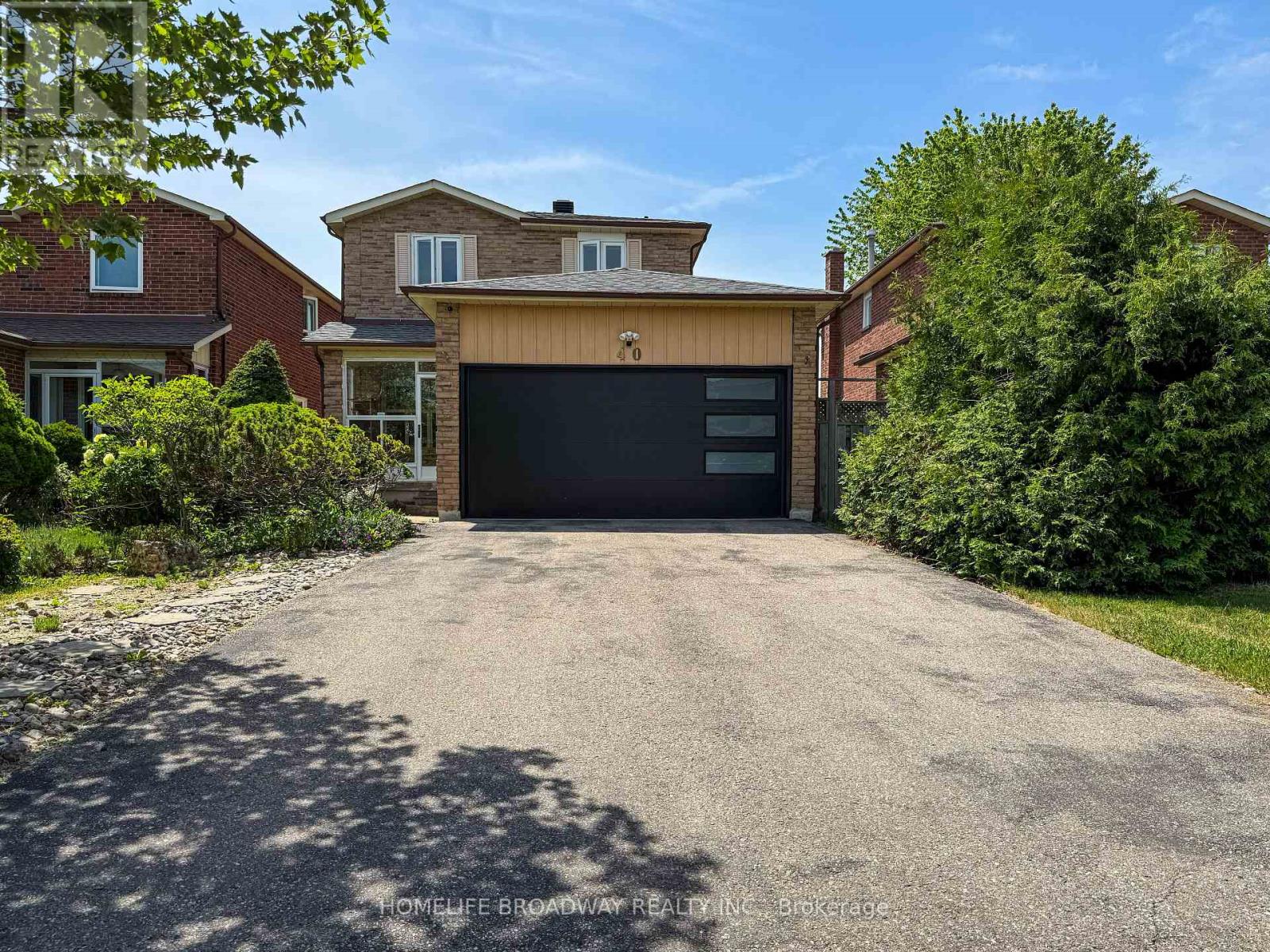 40 BENDAMERE CRESCENT - 2
