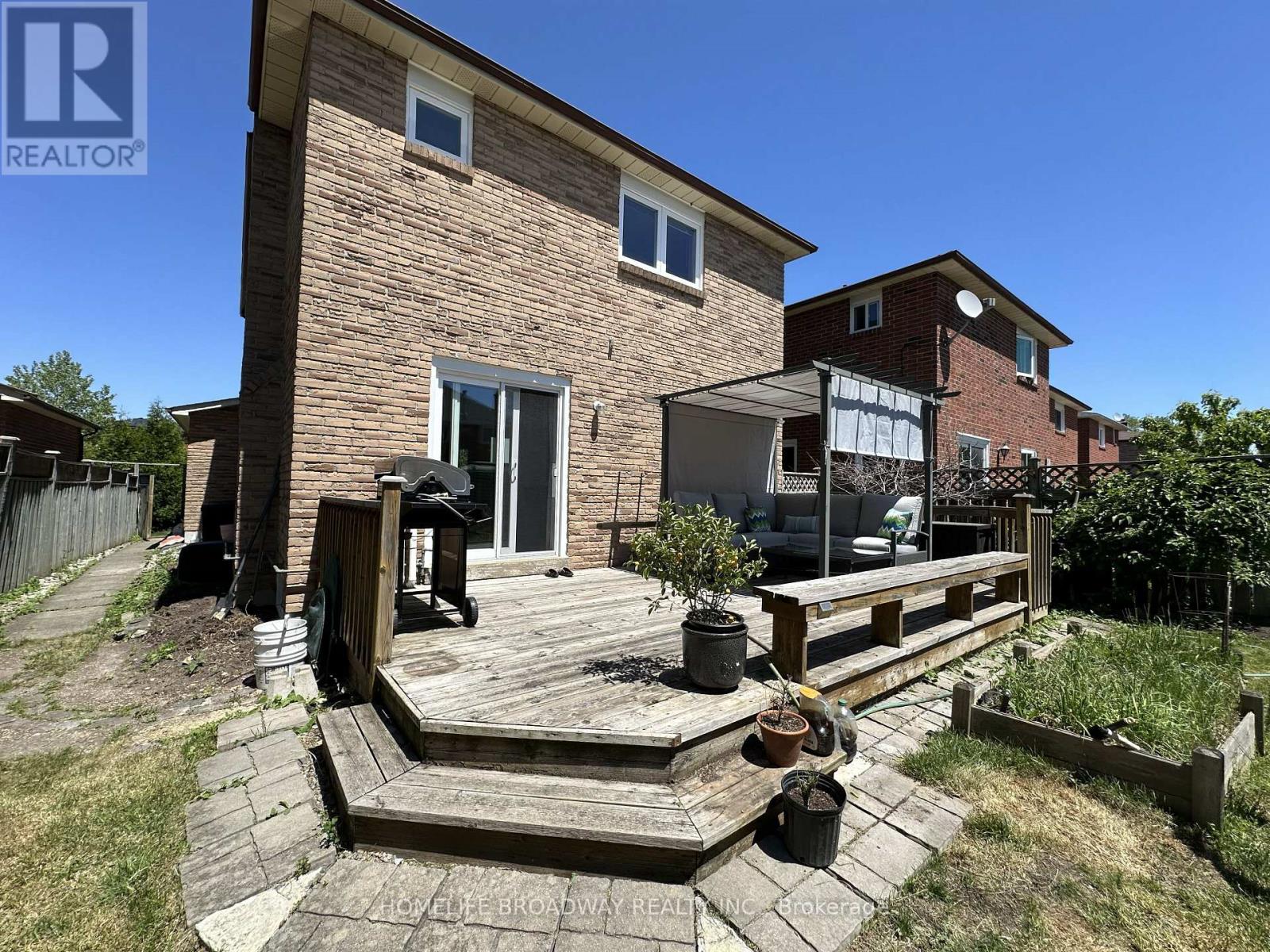 40 BENDAMERE CRESCENT - 40