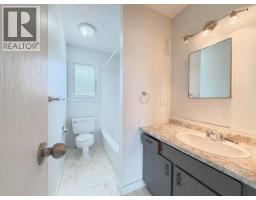 18-20 Harper Street, Faro, YT Y0B1K0 Photo 18