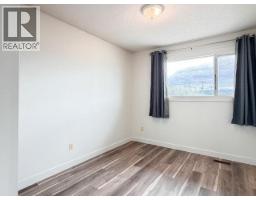 18-20 Harper Street, Faro, YT Y0B1K0 Photo 17