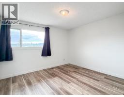 18-20 Harper Street, Faro, YT Y0B1K0 Photo 21