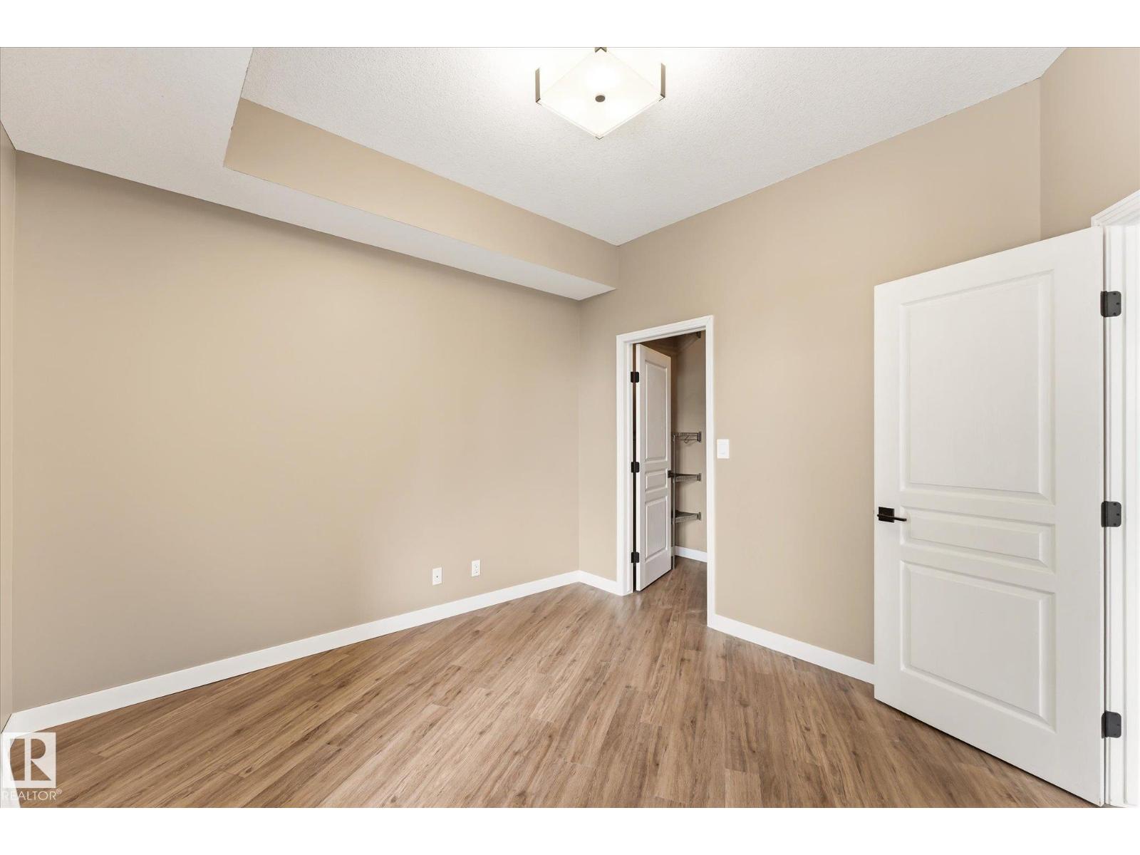 #209 4835 104A ST NW NW - 18