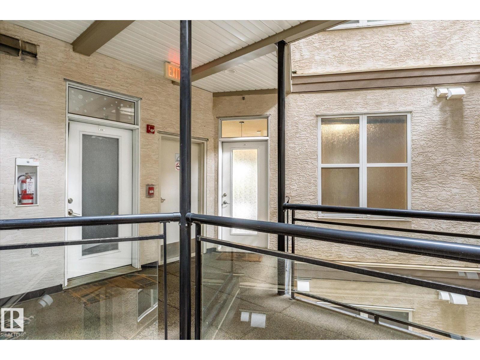 #209 4835 104A ST NW NW - 5
