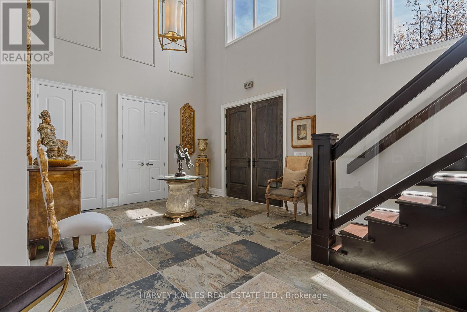 6 GEORGINA DRIVE - 15