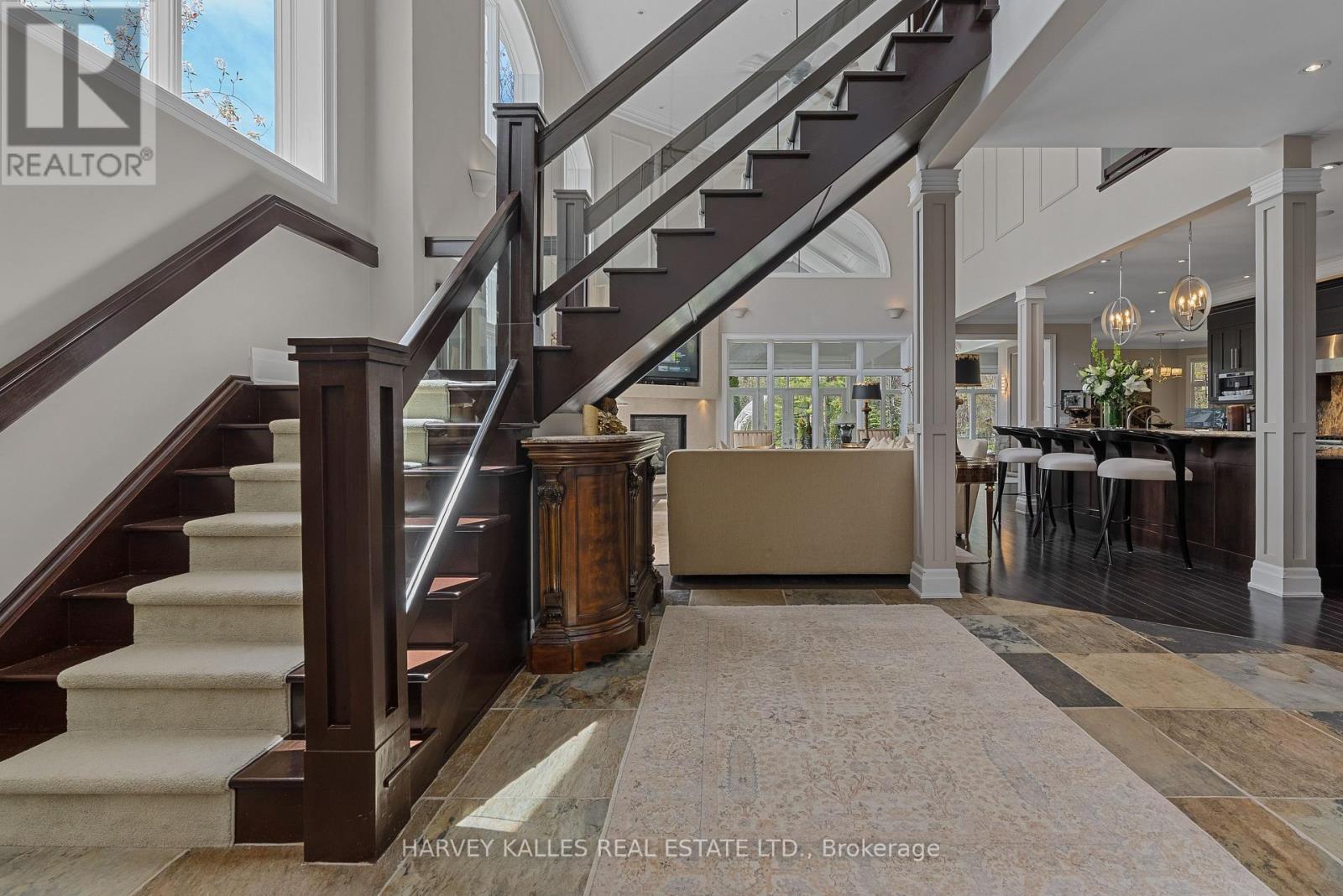 6 GEORGINA DRIVE - 31
