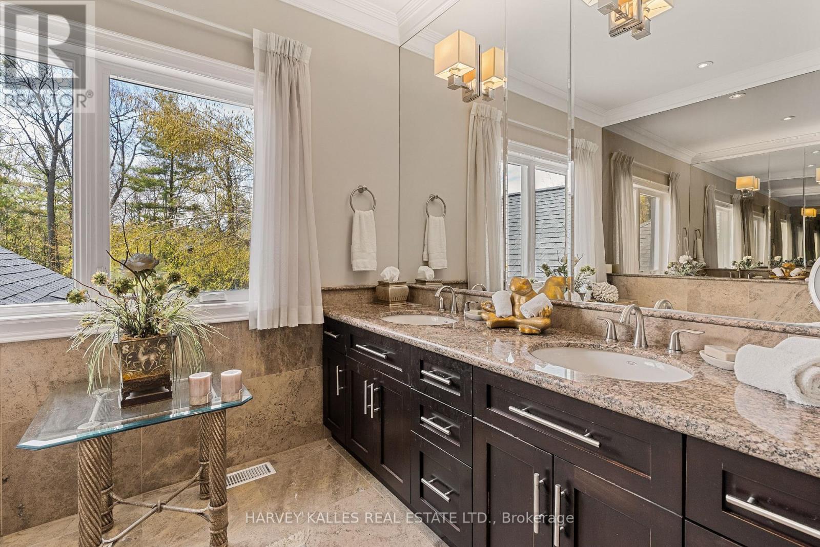 6 GEORGINA DRIVE - 39