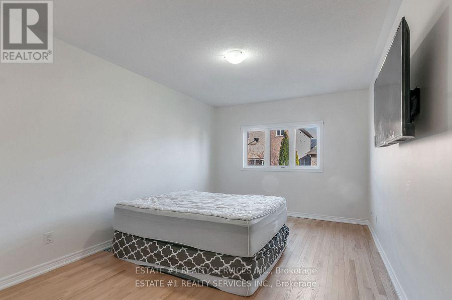 40 BALIN CRESCENT - 24