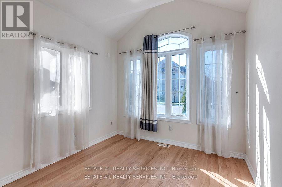 40 BALIN CRESCENT - 6