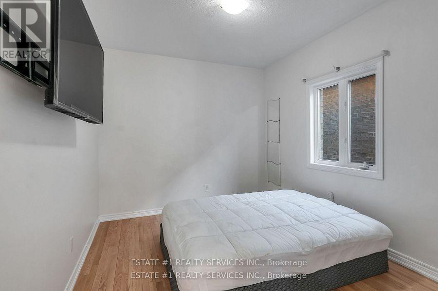 40 BALIN CRESCENT - 8