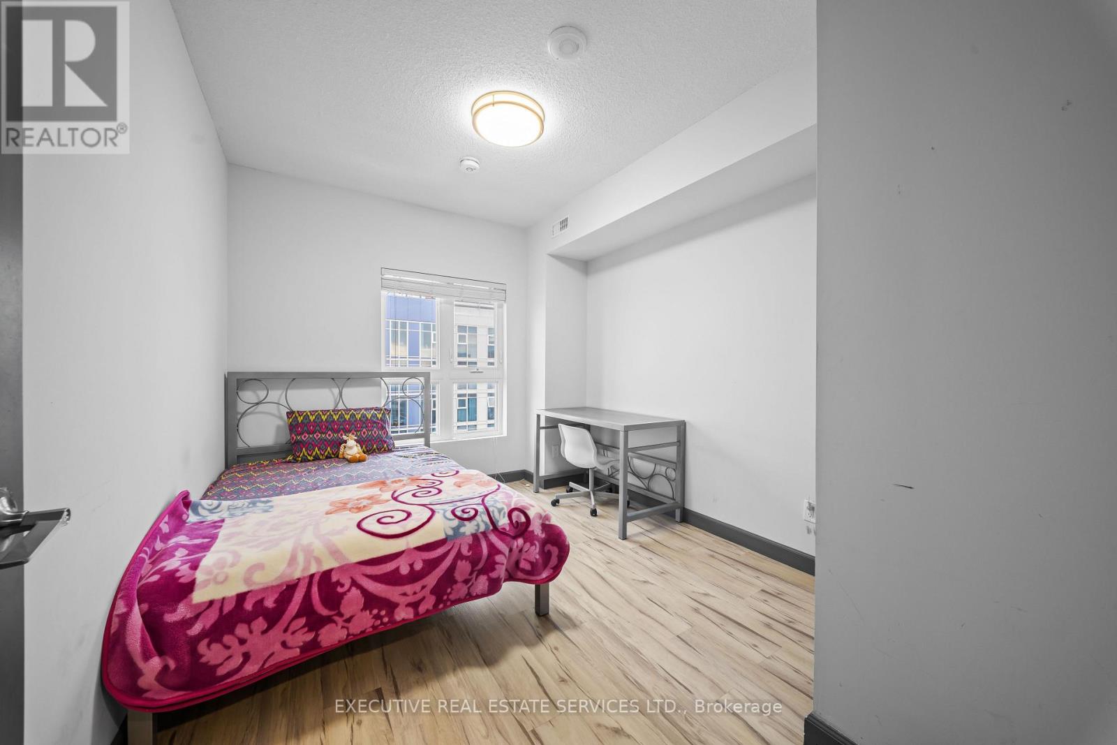 #2127 258B SUNVIEW STREET - 28