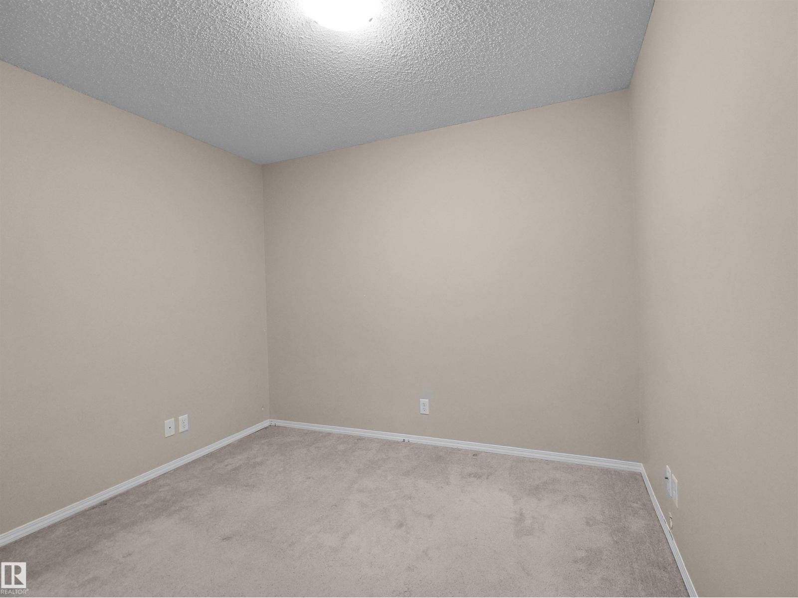 #115 12035 22 AV SW - 12