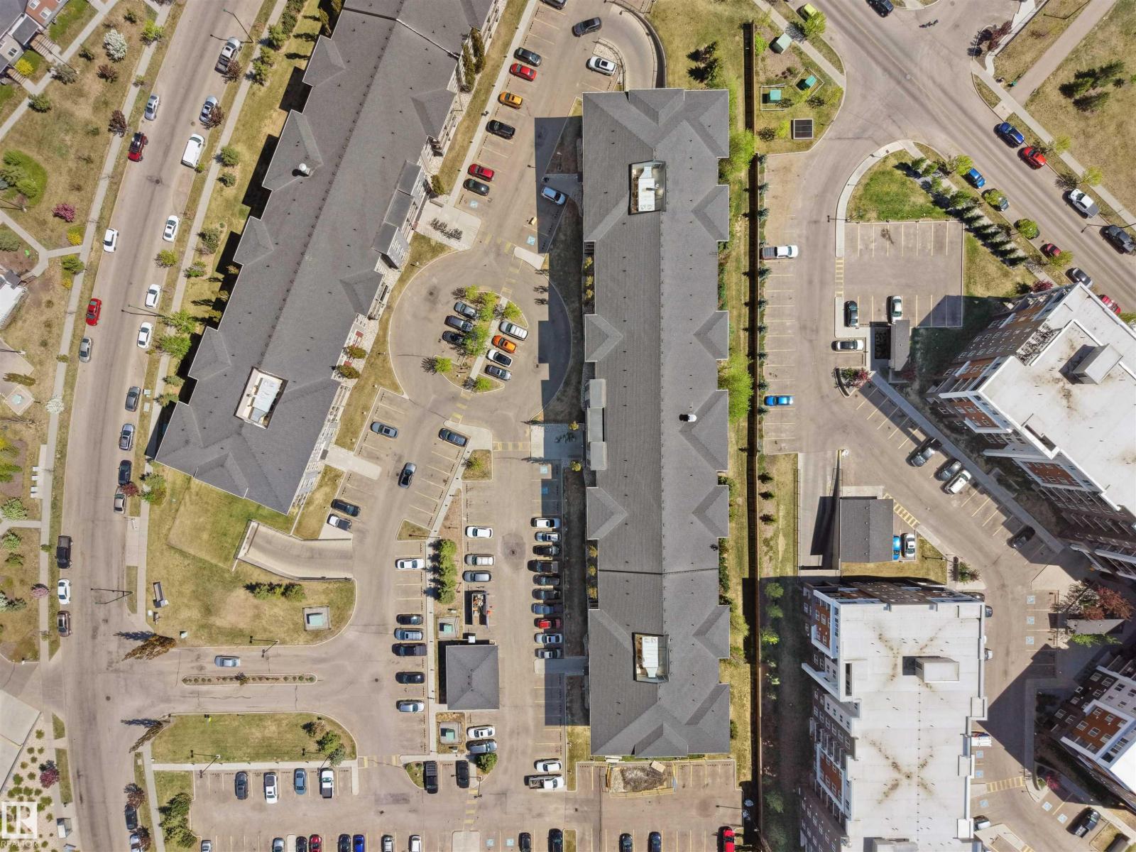 #115 12035 22 AV SW - 25