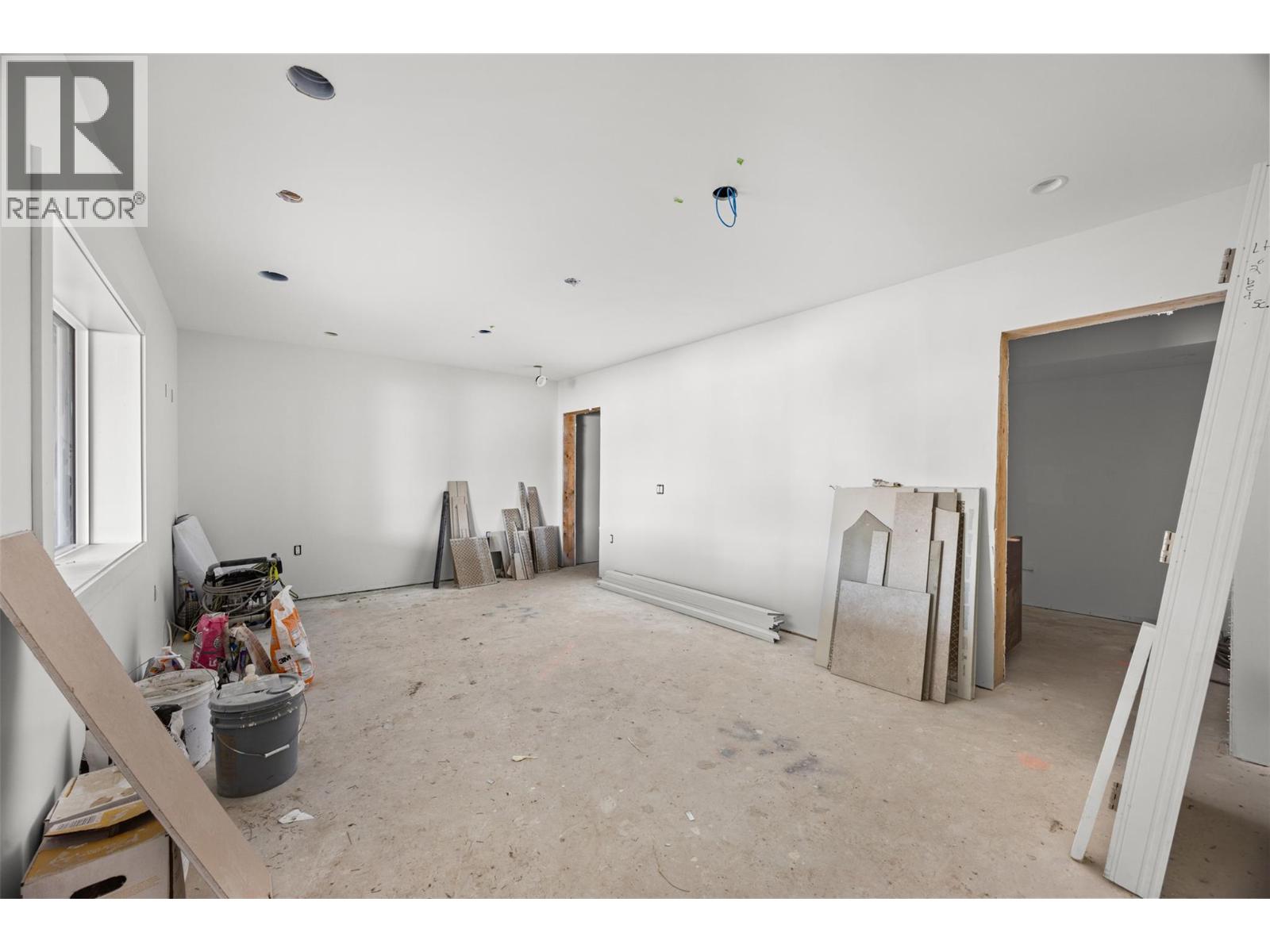 9701 Delcliffe Road, Vernon
