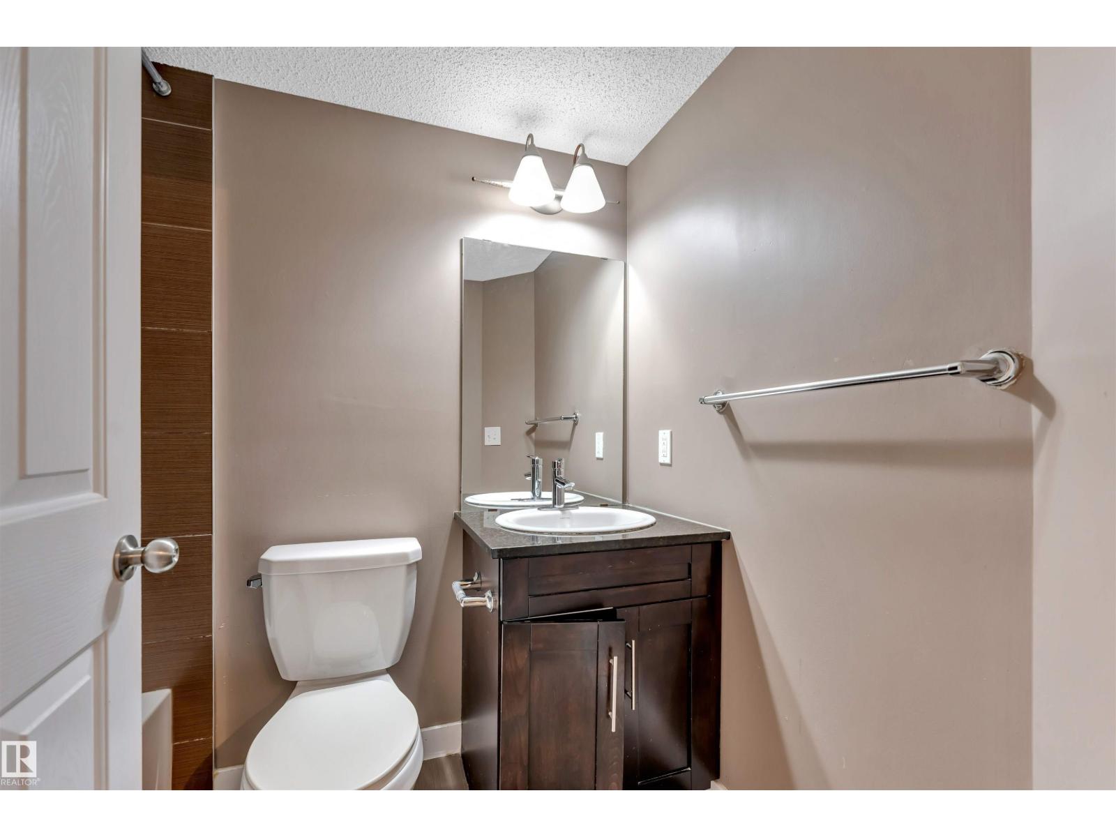 #209 11812 22 AV SW SW - 15