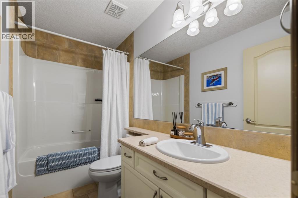 159 Discovery Ridge Way SW - 29