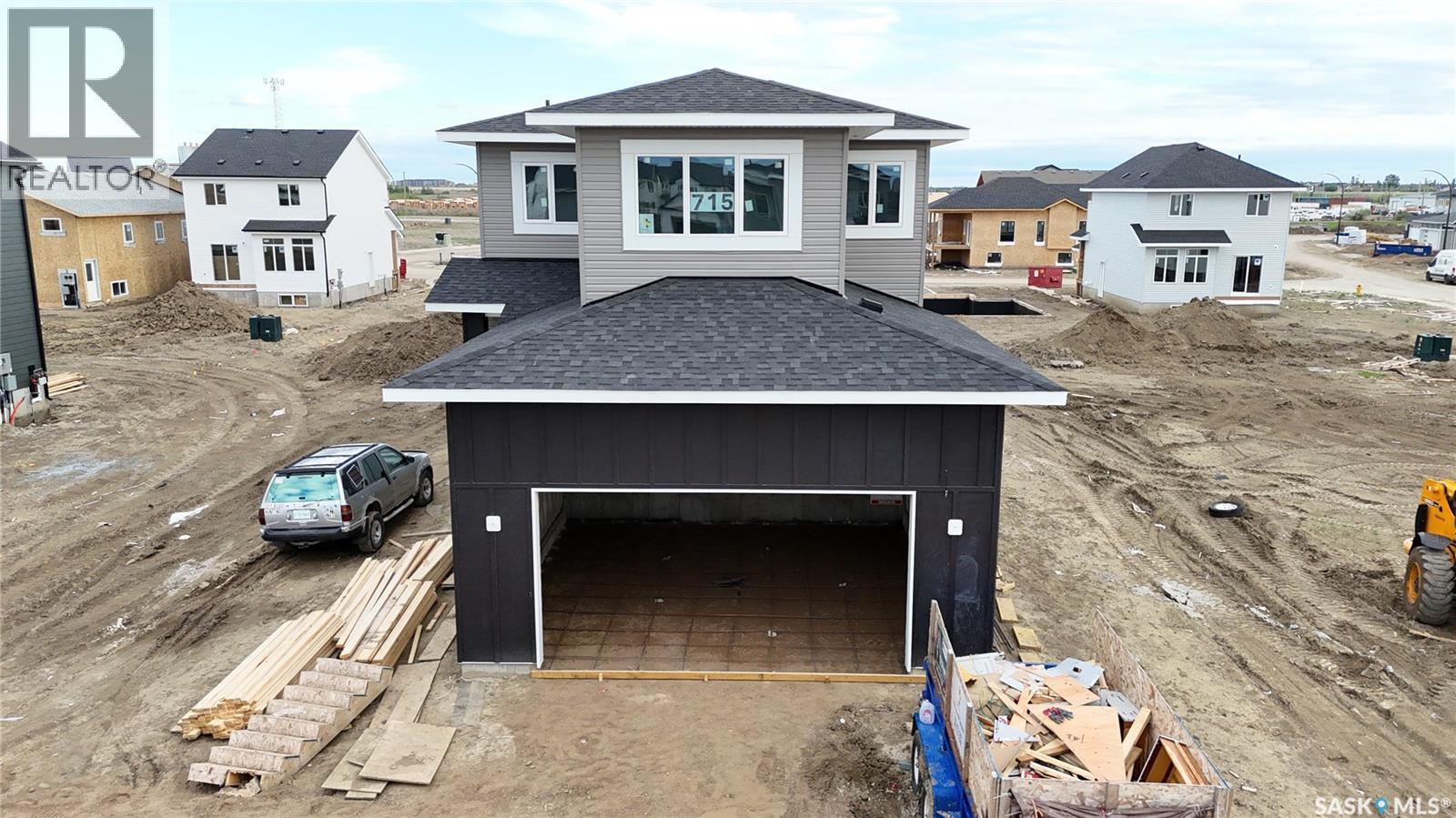 715 Nazarali LANE - Image 2