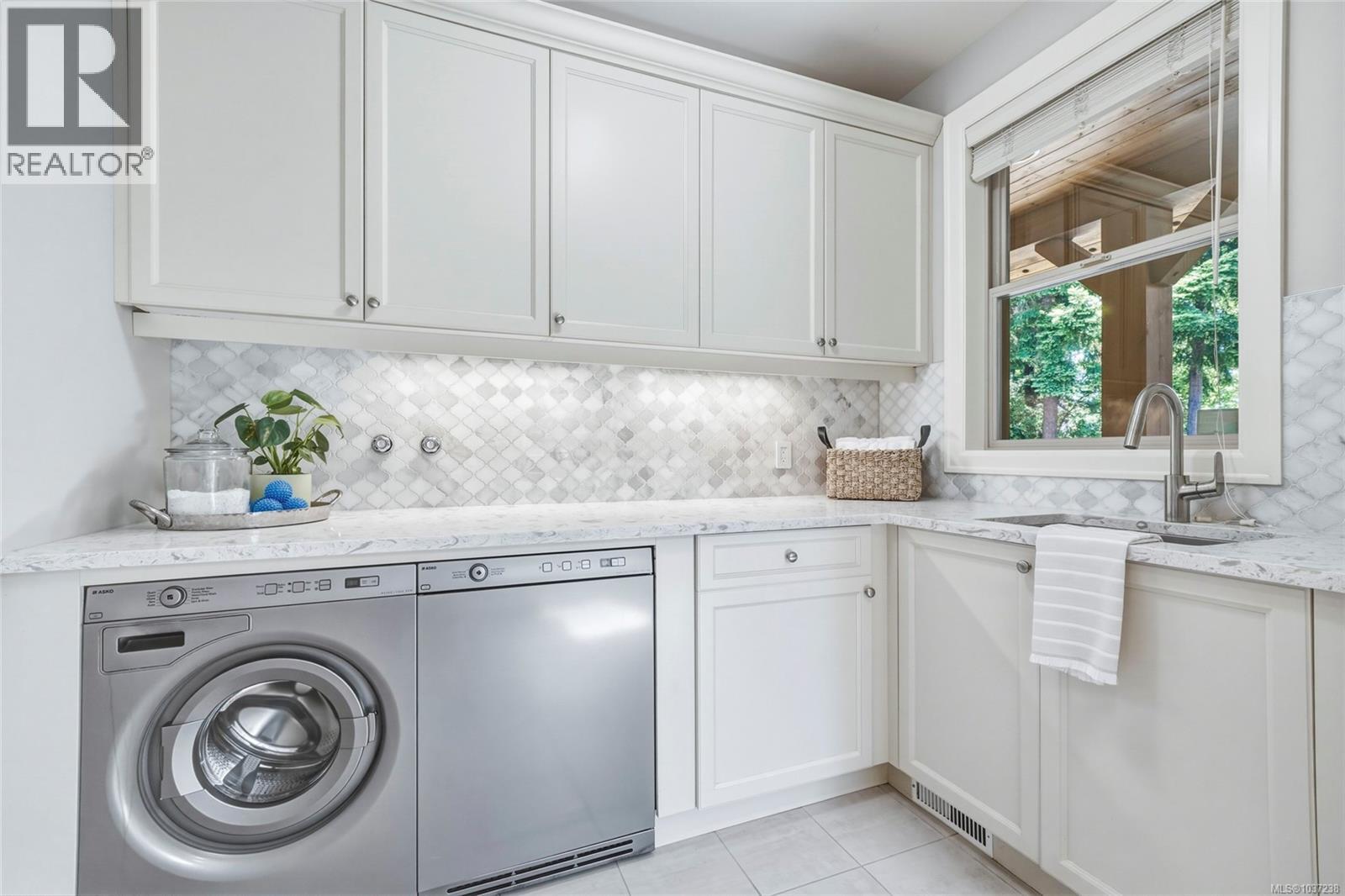  2985 Baynes Road, Saanich