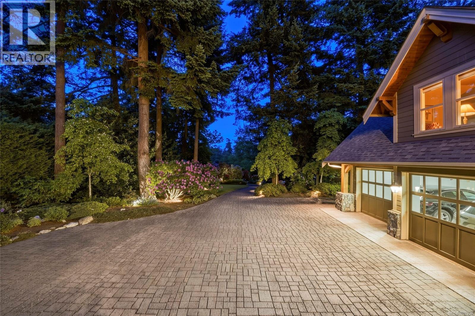  2985 Baynes Road, Saanich