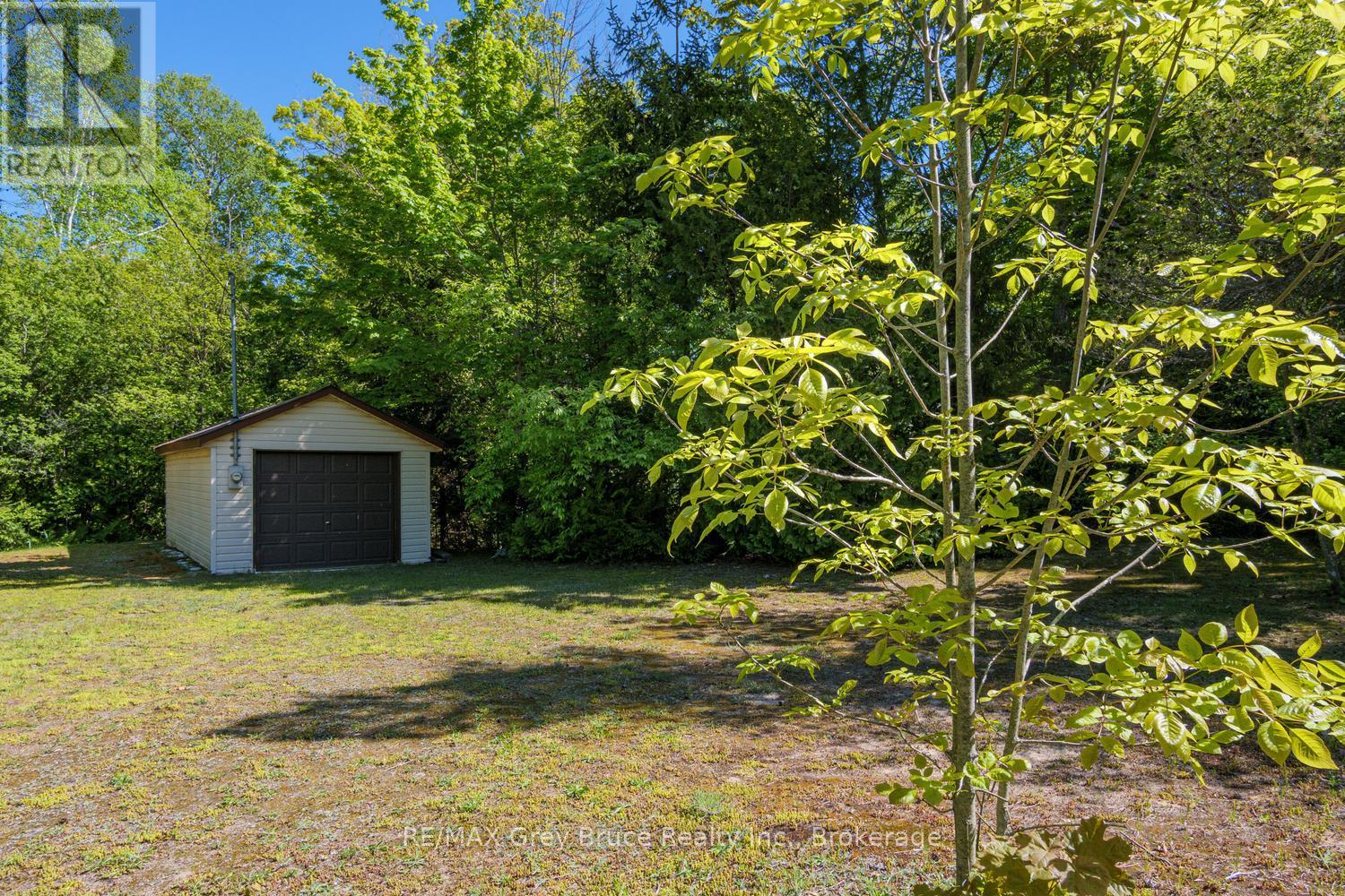 112 SYMON AVENUE - 3