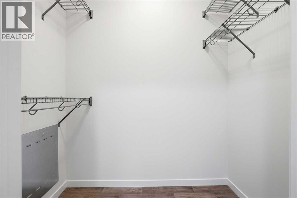 #107 317 22 Avenue SW - 24