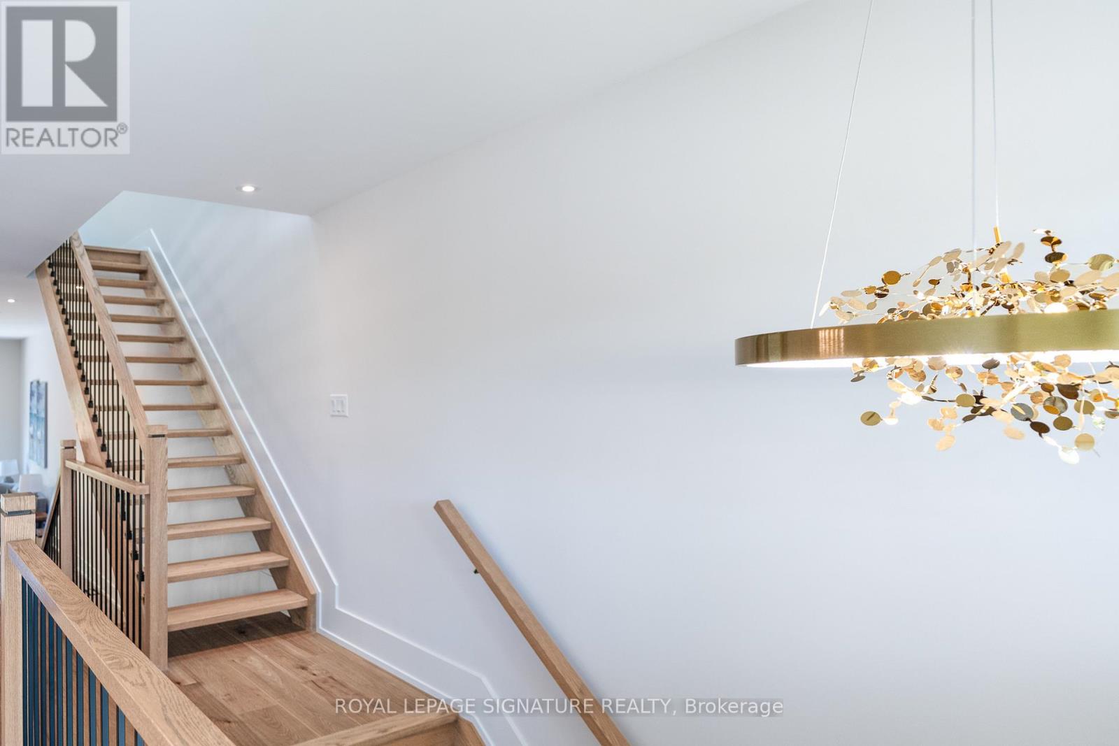 62 ASH CRESCENT - 2