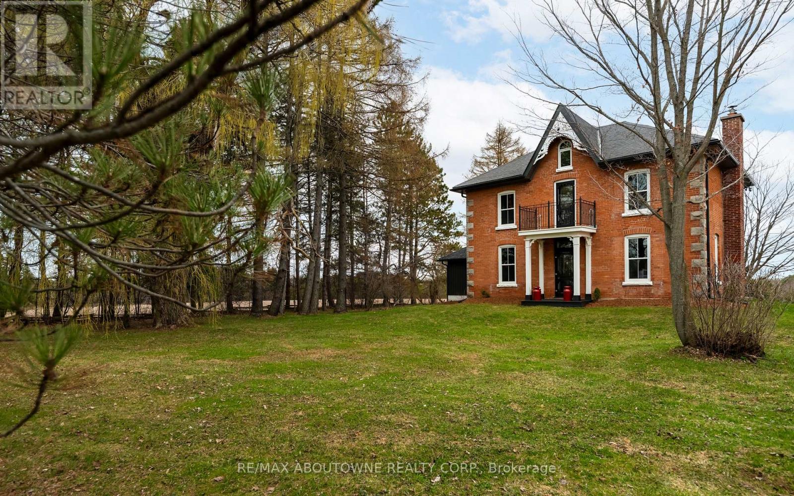 674217 HURONTARIO STREET - 42