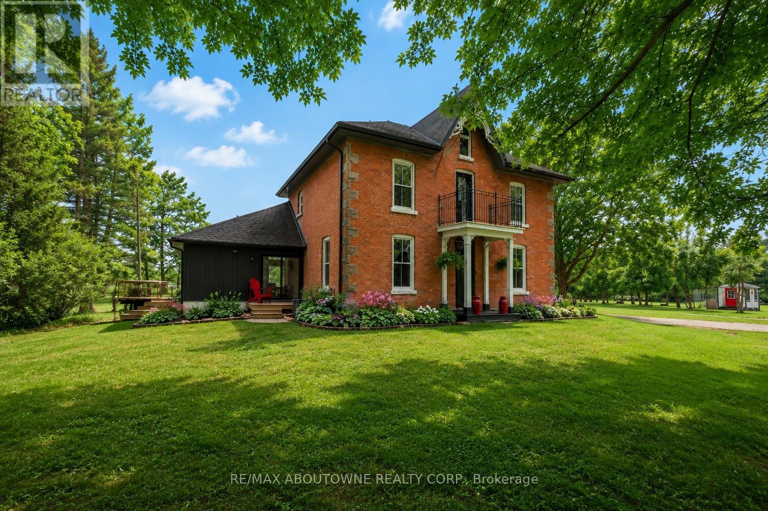674217 HURONTARIO STREET - 37