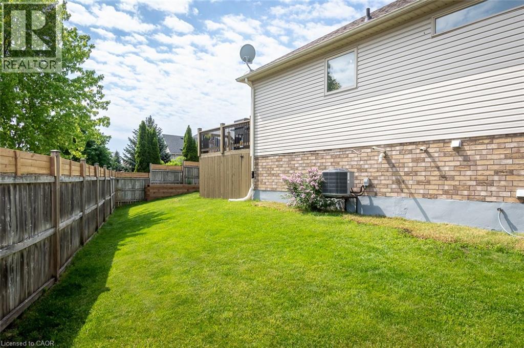 12 KINGSLEY Road - 49