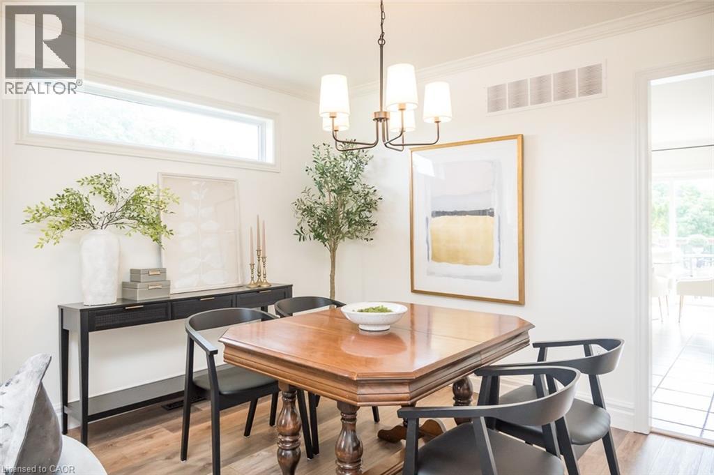 12 KINGSLEY Road - 8