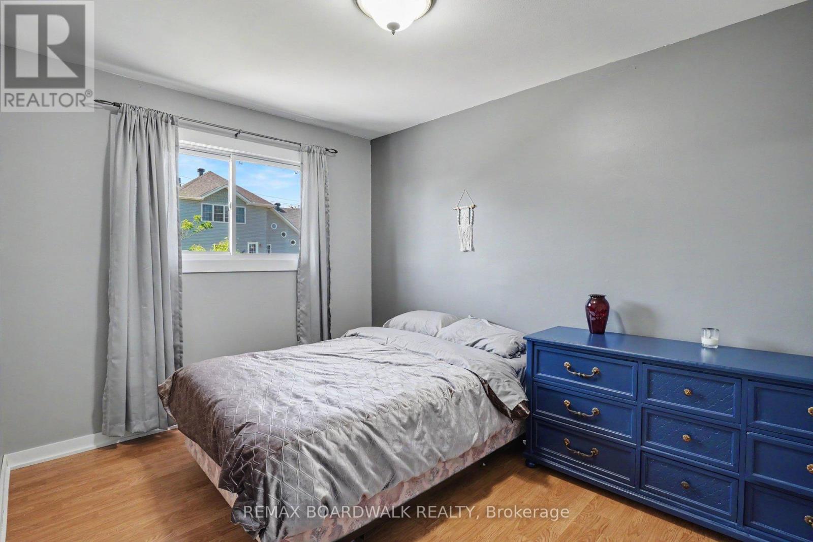 9 WELLAND STREET - 14