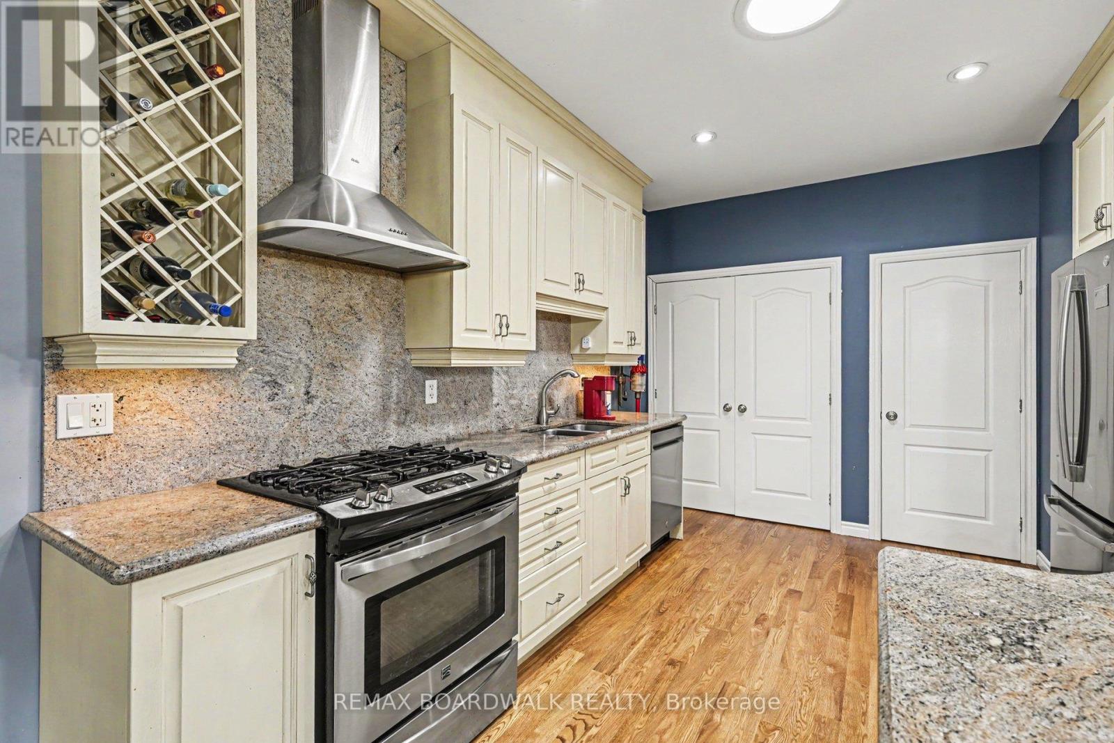 3 Bed, 3 Bath House for Sale in Ottawa – 24 SAMARA PLACE, Ottawa – MLS# X13410046 - Image 21