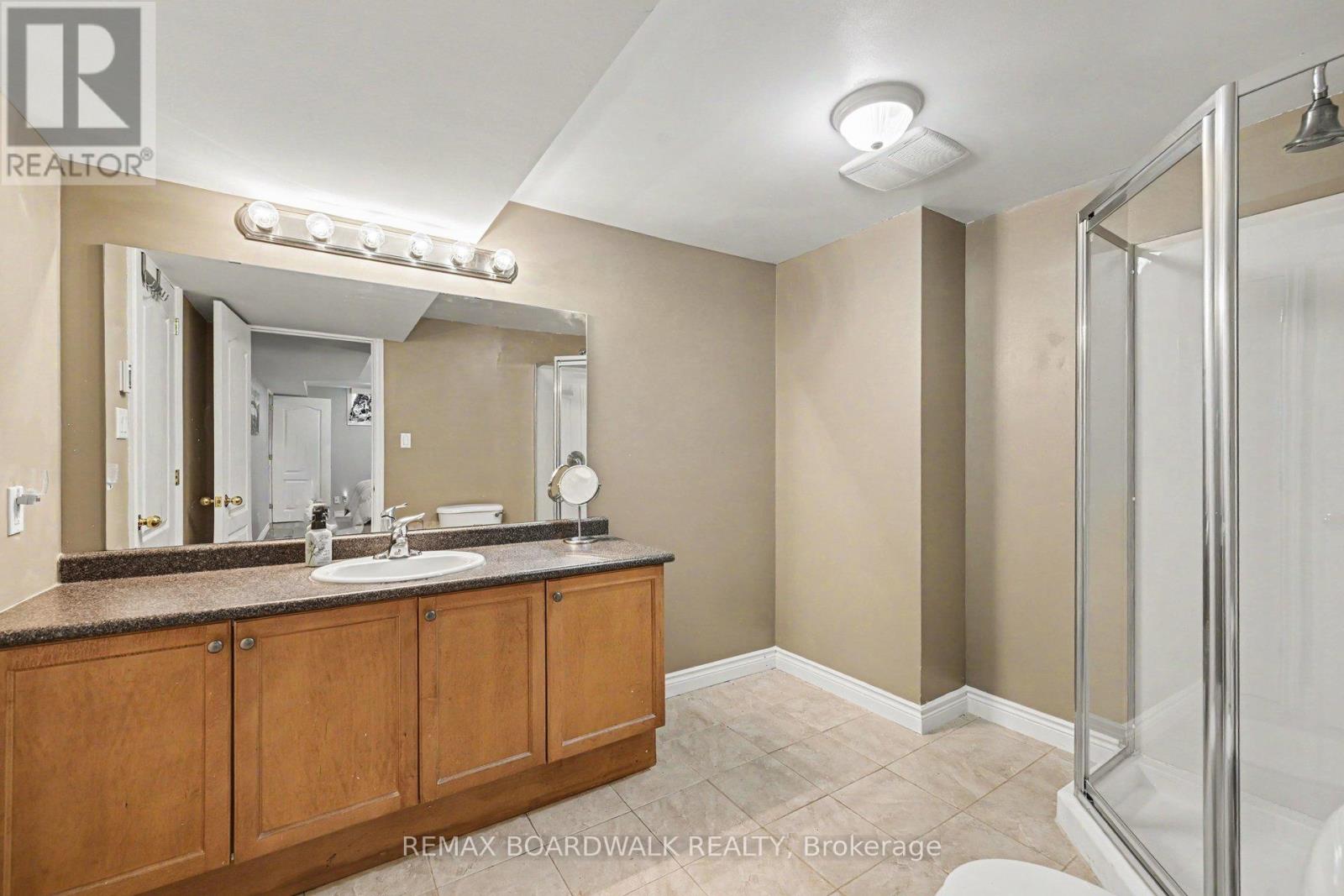 3 Bed, 3 Bath House for Sale in Ottawa – 24 SAMARA PLACE, Ottawa – MLS# X13410046 - Image 23