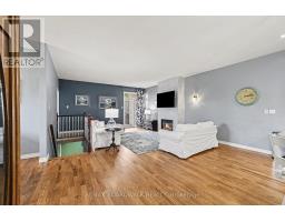 Living room - 24 Samara Place, Ottawa, ON K2S2B2 Photo 7