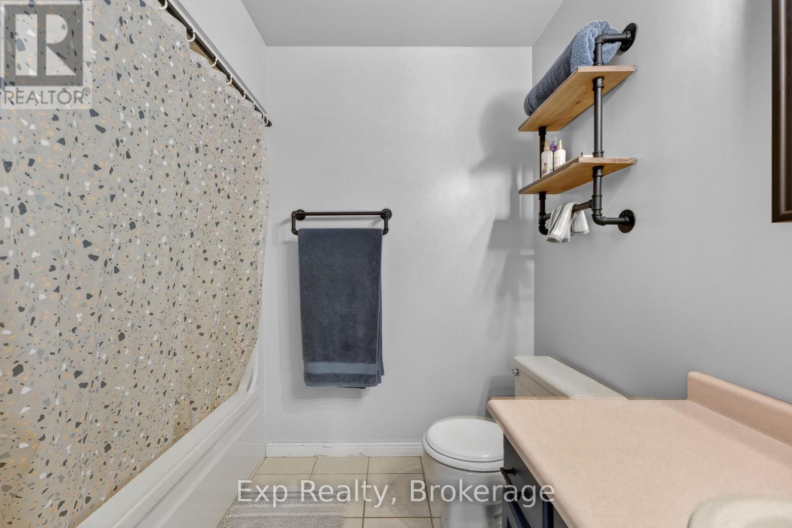 1004 VILLAGE VIEW LANE - 19