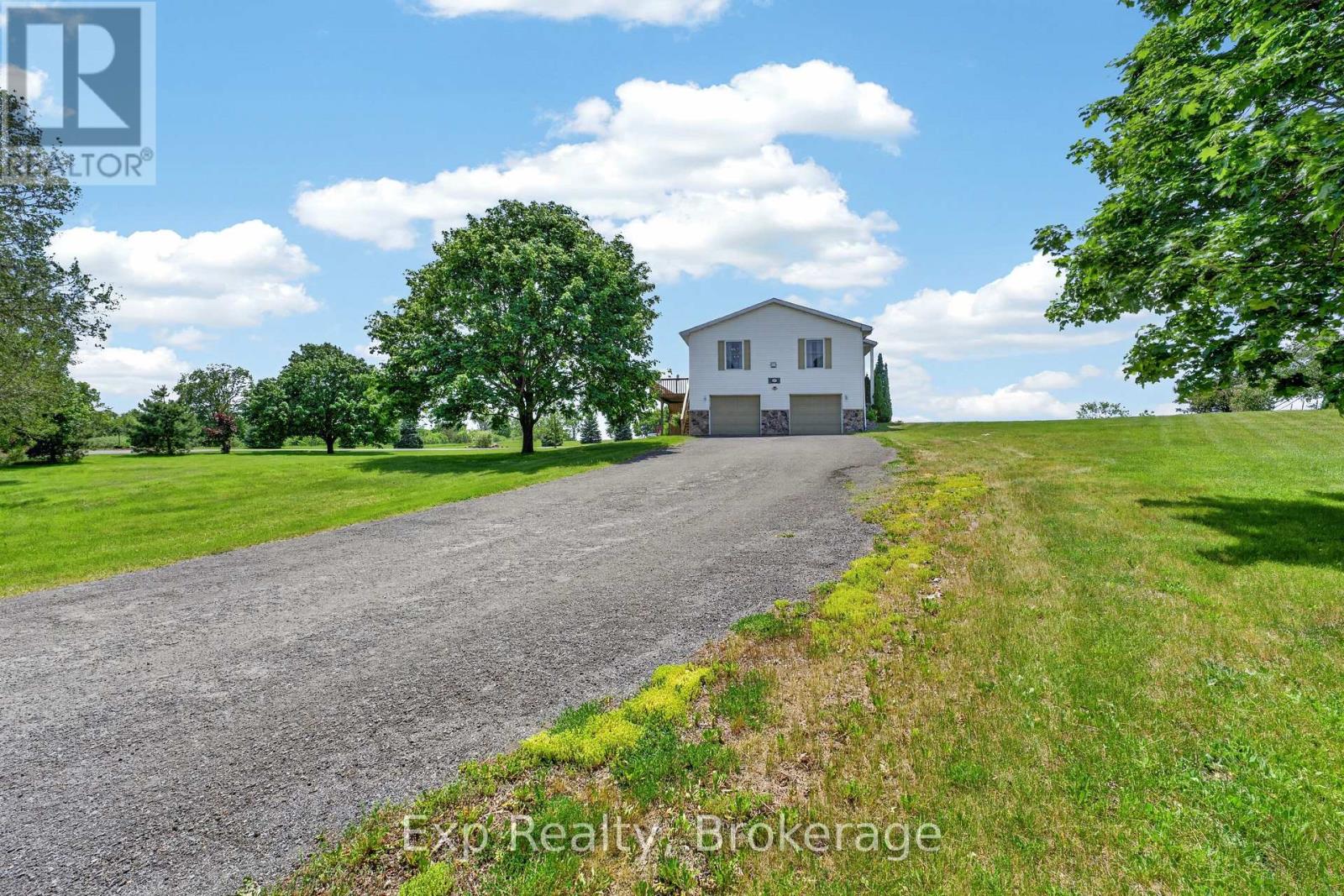 1004 VILLAGE VIEW LANE - Image 2