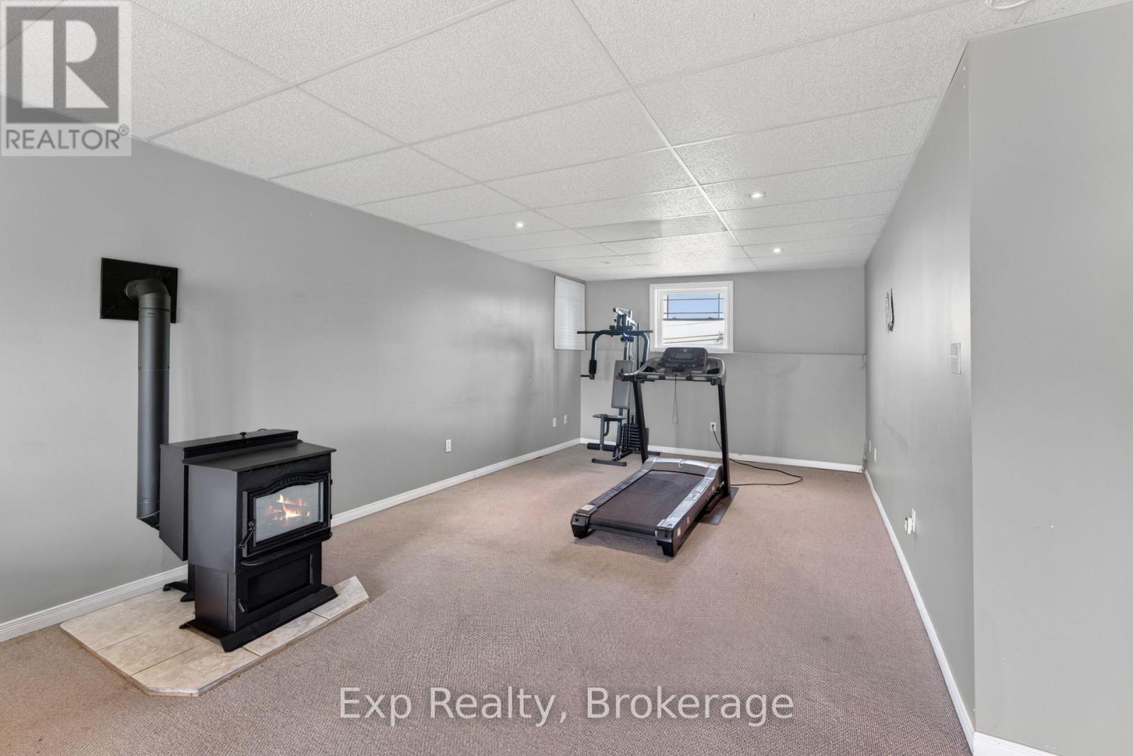 1004 VILLAGE VIEW LANE - 26