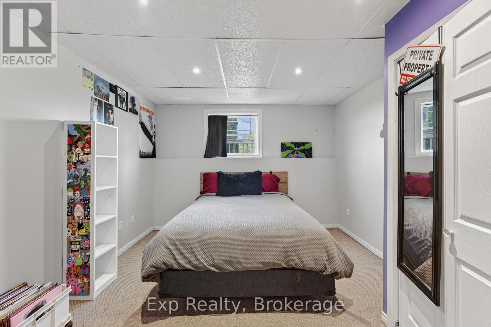 1004 VILLAGE VIEW LANE - 29