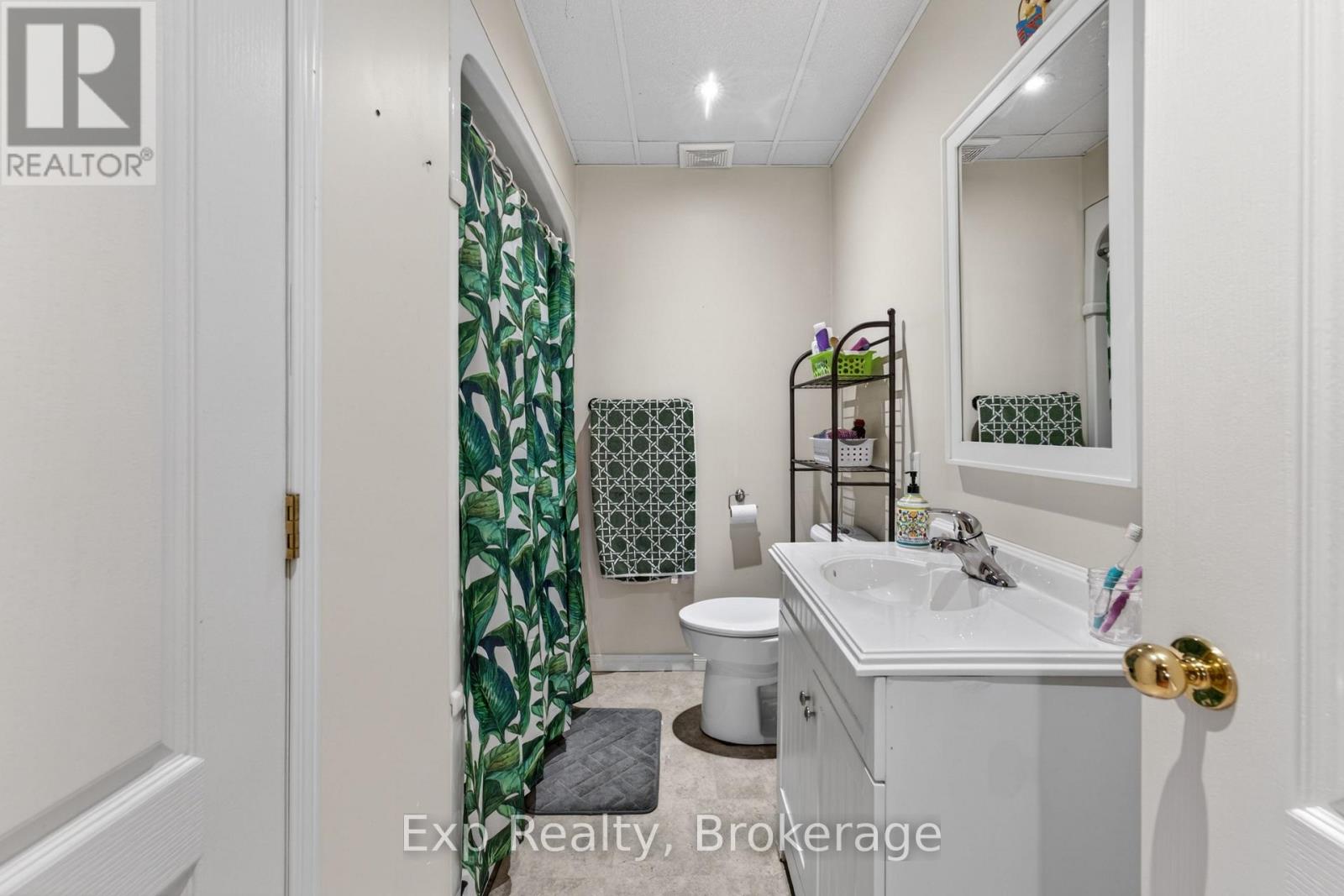1004 VILLAGE VIEW LANE - 32