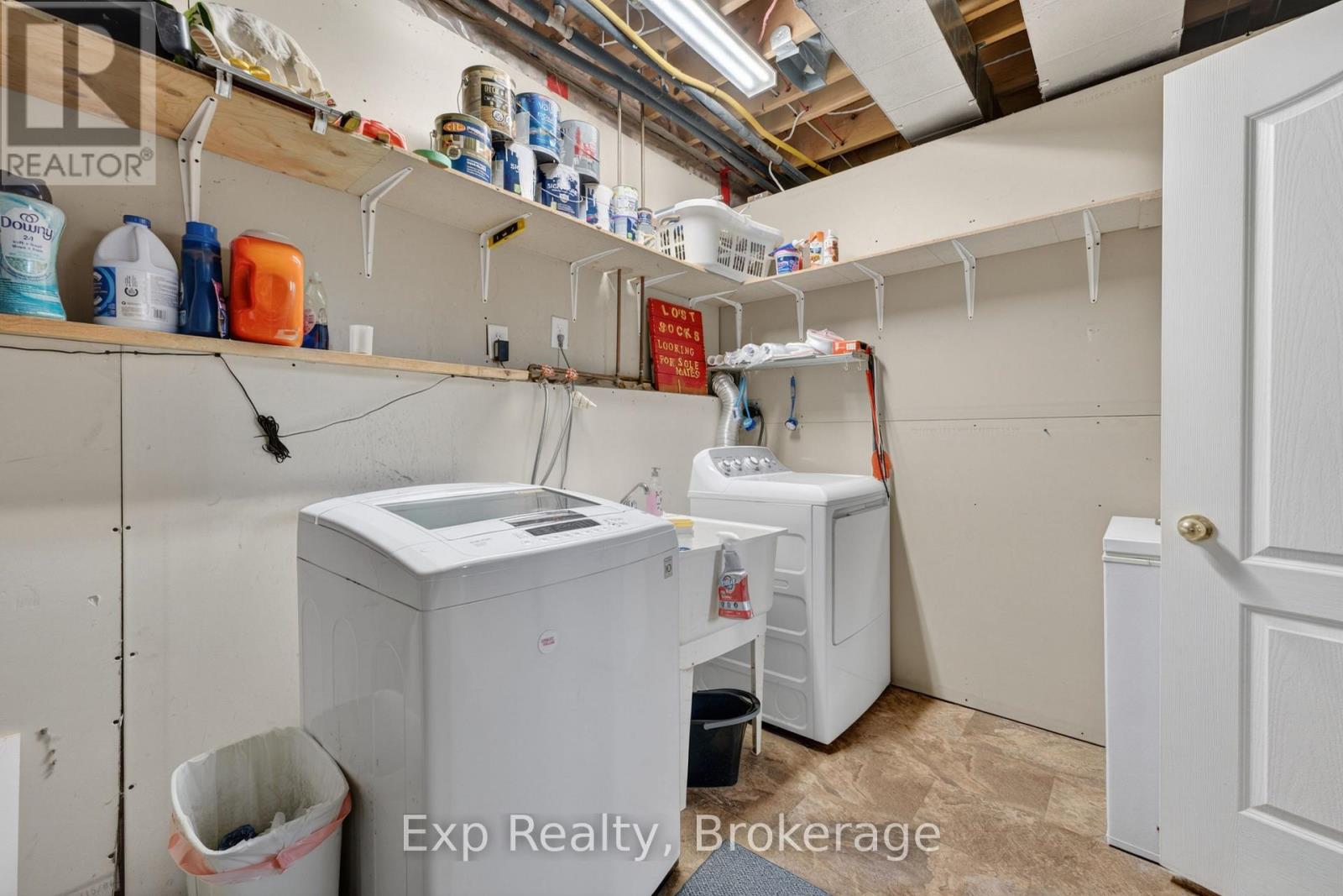 1004 VILLAGE VIEW LANE - 35